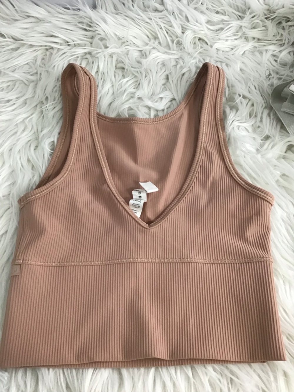 Lululemon Blush Ribbed Crop Tank size 2 - Picture 7 of 10